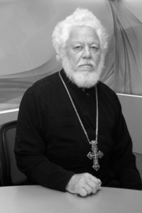 Священник Владимир Попов.